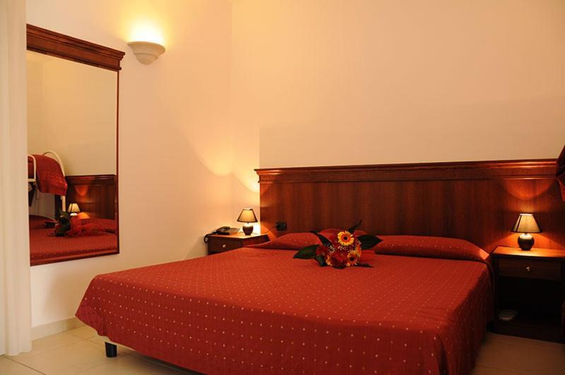 Agri Hotel Conte Salentino Sant Isidoro  Exteriér fotografie