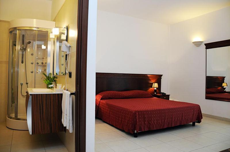 Agri Hotel Conte Salentino Sant Isidoro  Exteriér fotografie