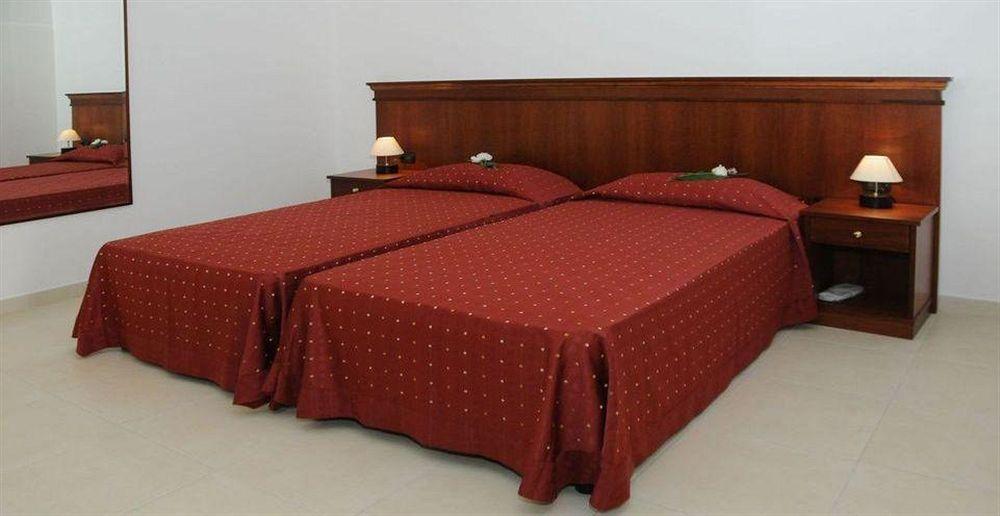 Agri Hotel Conte Salentino Sant Isidoro  Exteriér fotografie