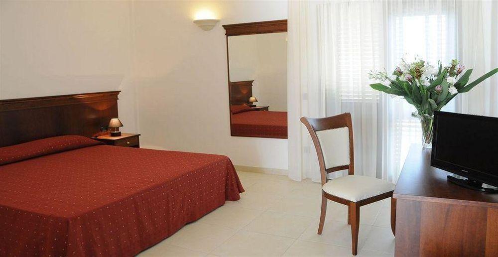 Agri Hotel Conte Salentino Sant Isidoro  Exteriér fotografie